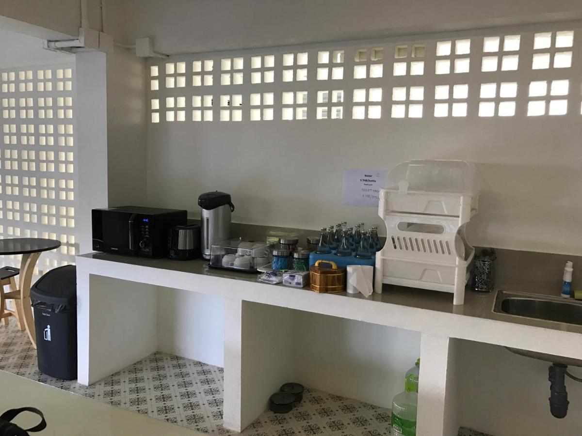 Auberge de jeunesse Baan Ploy In (Adults Only) à Chiang Mai Extérieur photo
