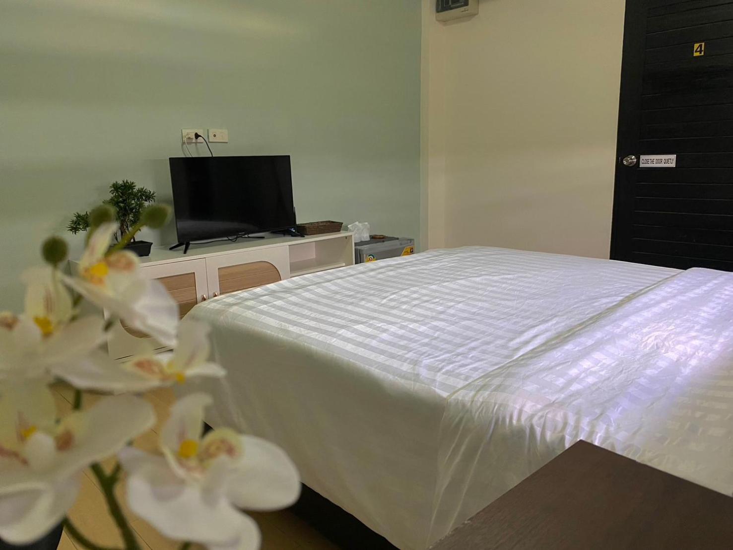 Auberge de jeunesse Baan Ploy In (Adults Only) à Chiang Mai Extérieur photo