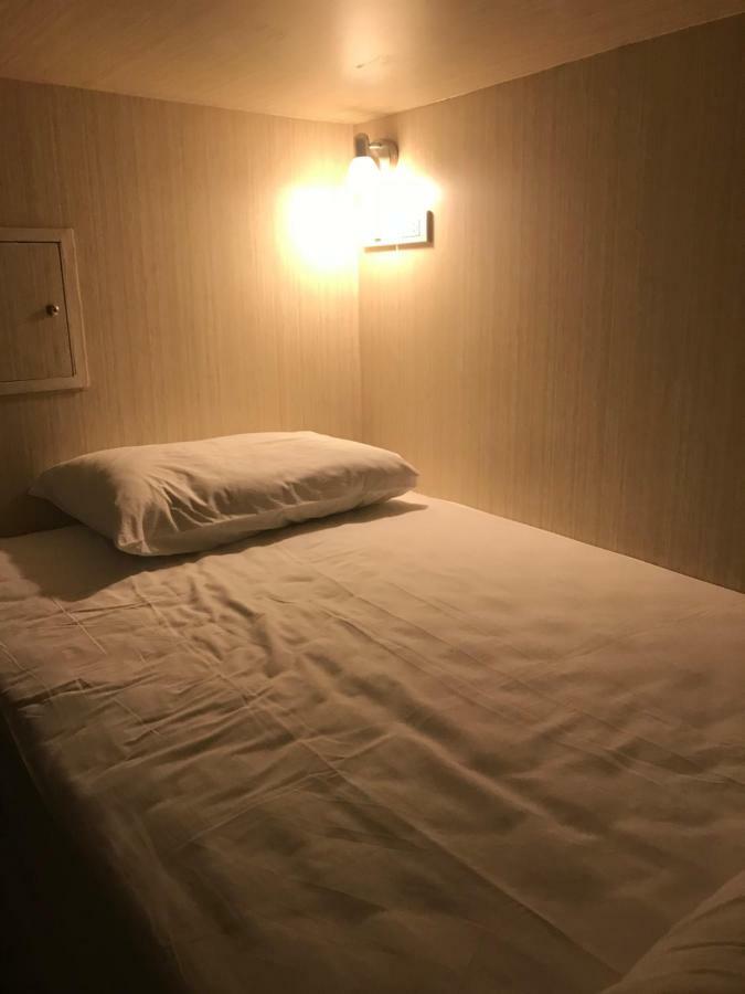 Auberge de jeunesse Baan Ploy In (Adults Only) à Chiang Mai Extérieur photo